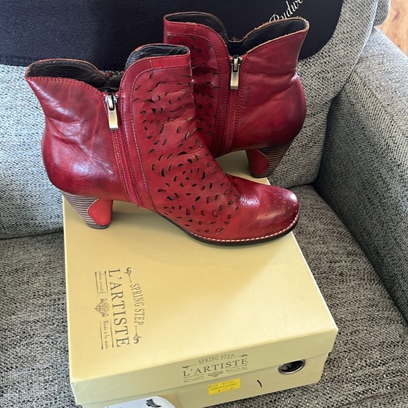 L’artiste red leather size 9/40 Spring Step boots - Picture 2 of 5